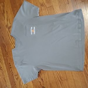 Volunteer Traditions shirt large.  Excellent condition.